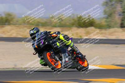 media/Oct-09-2022-SoCal Trackdays (Sun) [[95640aeeb6]]/Turn 3 (930am)/